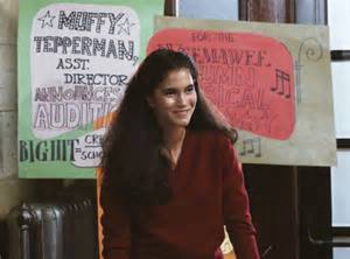 Jami Gertz's Unforgettable Performance in "Sixteen Candles": A Cinematic Triumph